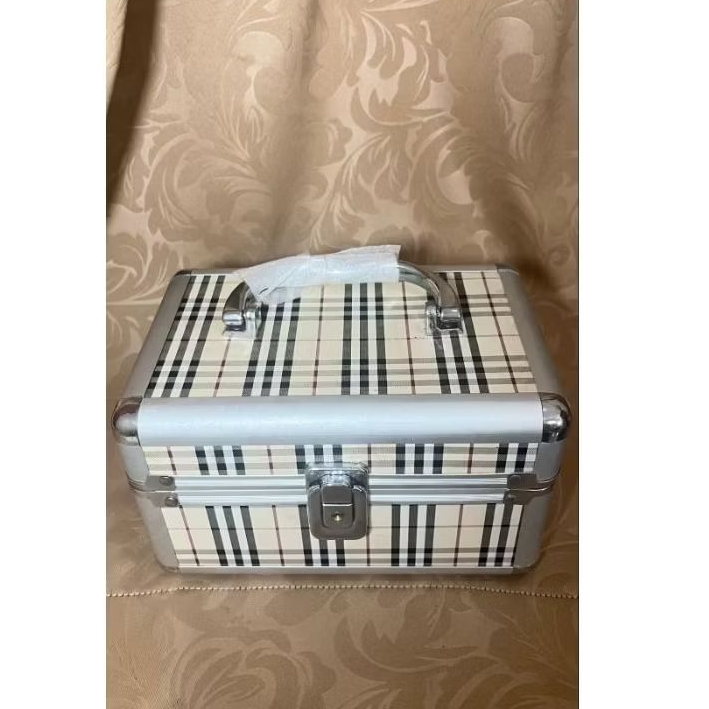 PRELOVED BOX MAKE UP/ KOTAK MAKE UP/ TAS MAKEUP/ BEAUTY CASE/ TAS KOSMETIK