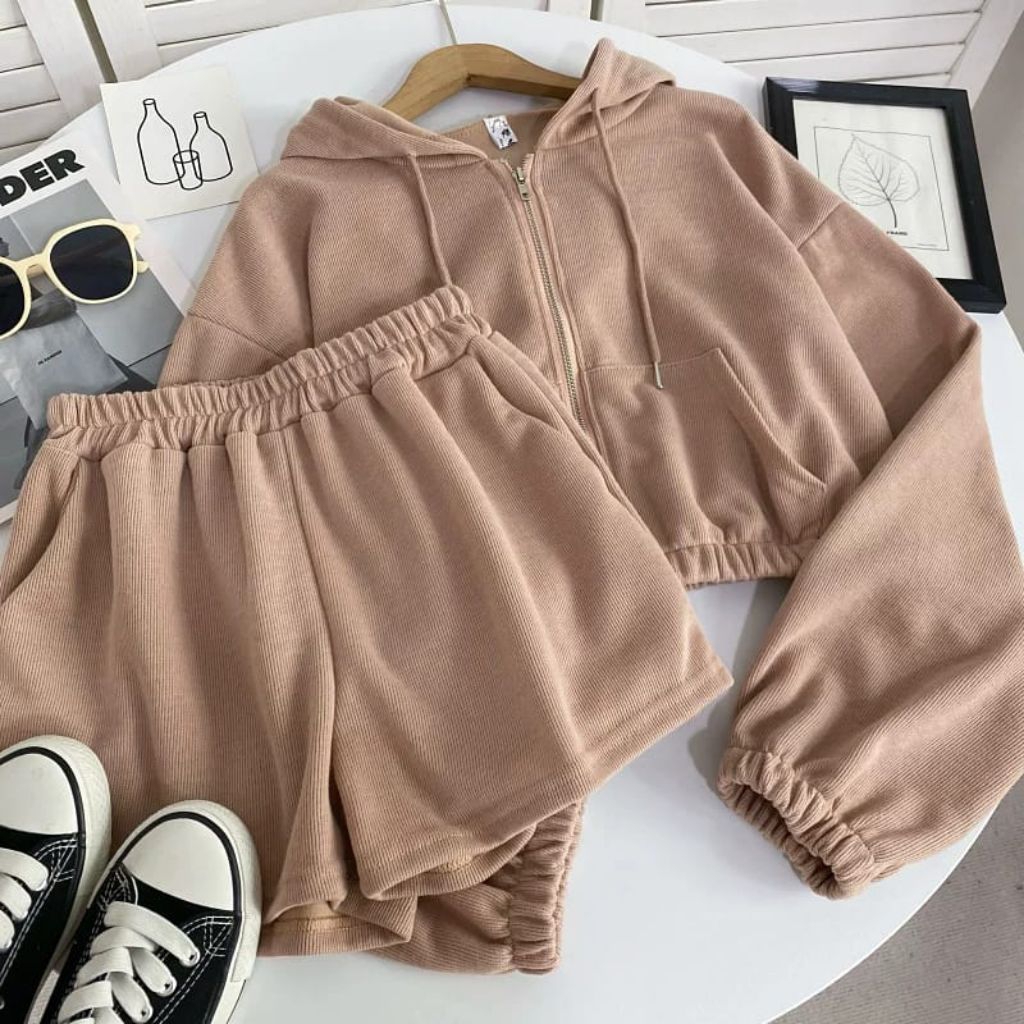 STELAN JACKET CROPE CELANA PENDEK|ZERO ONE SET| SET WANITA KEKINIAN