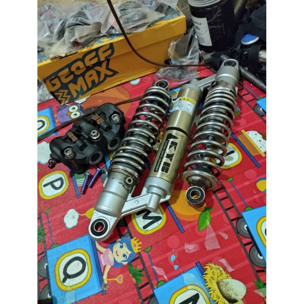 shock belakang gsx400