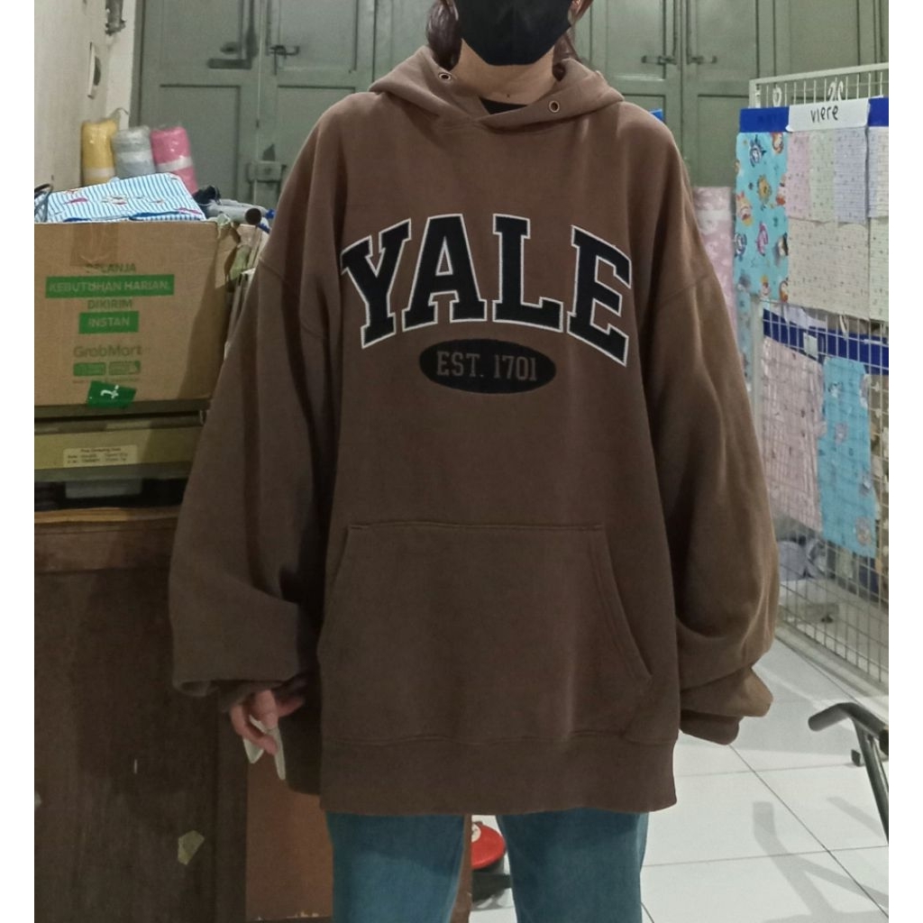 hoodie yale