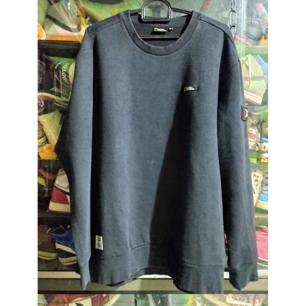 CREWNECK NATIONAL GEOGRAPHIC PATCH