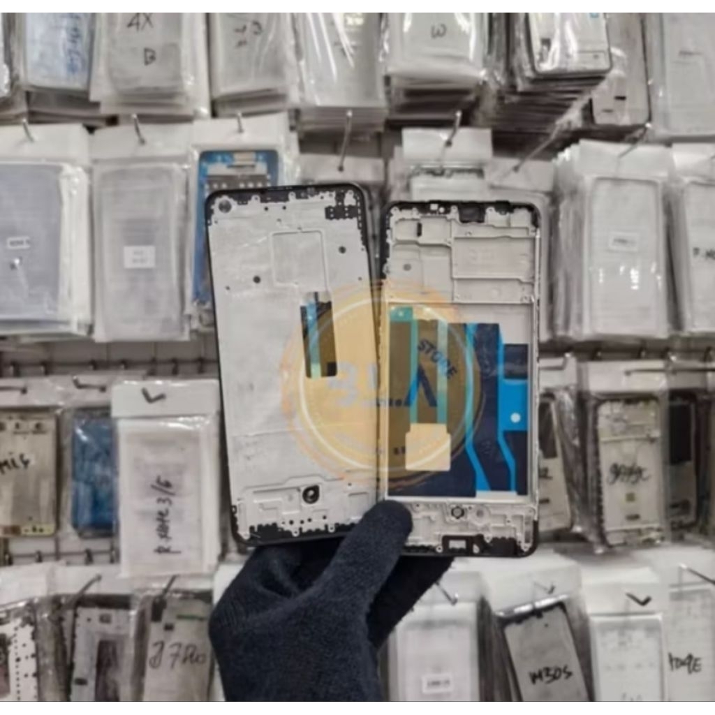 FREME BEZEL TATAKAN LCD TULANG TENGAH LCD OPPO RENO 5F /  A94