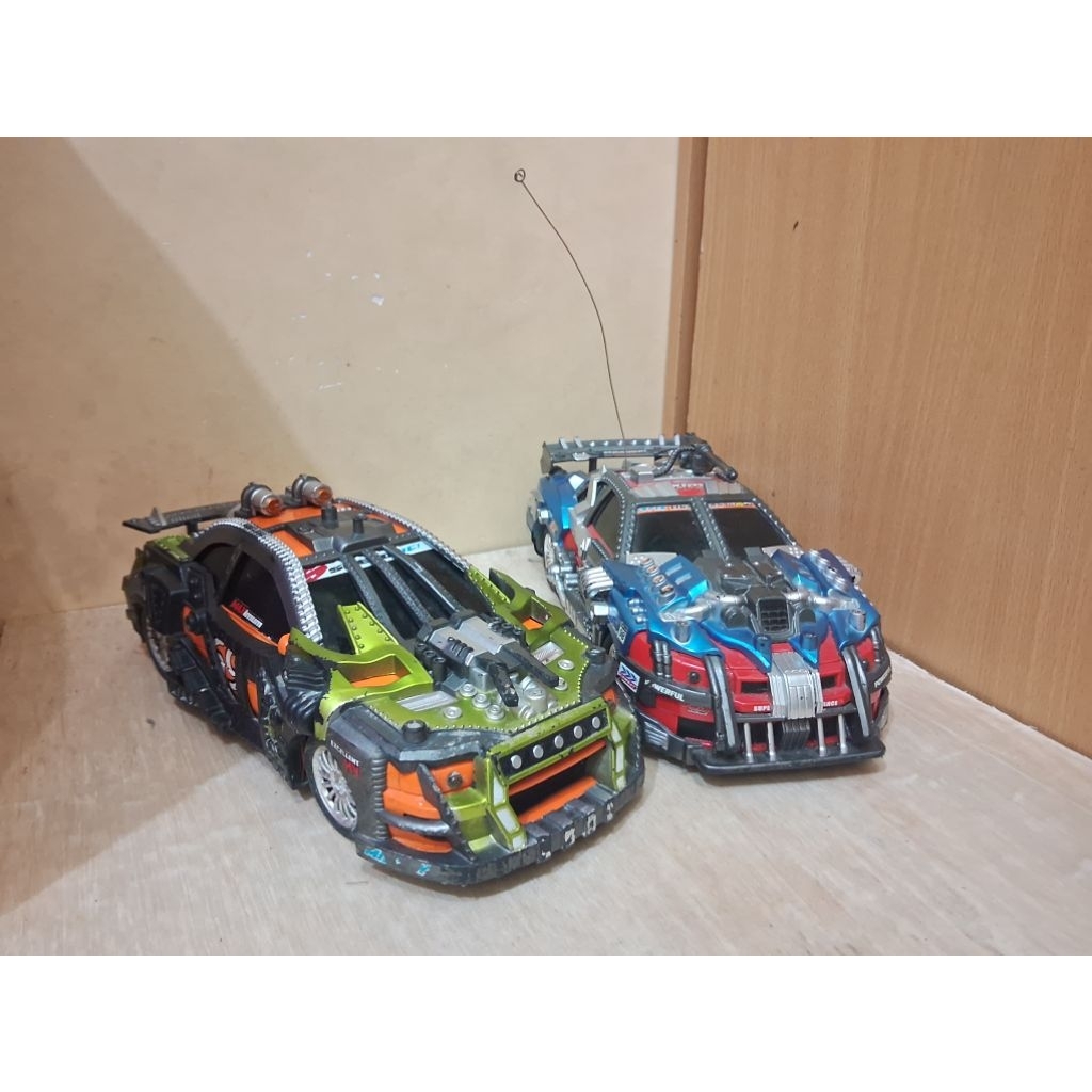 Mainan Preloved Bekas RC Model Pemabalap Tempur UNTEST ELEKTRIK MATI Mobil Balak Remote Control