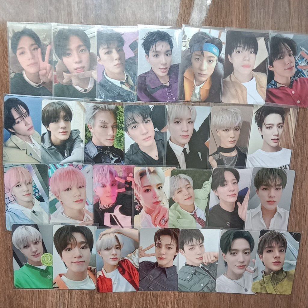 PC Photocard Jeno alucard istj melet season greeting pink Christmas