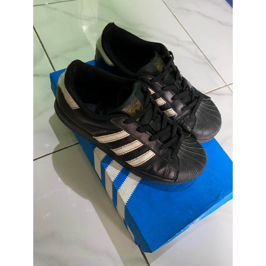 adidas superstar size 36/22,5 cm second preloved