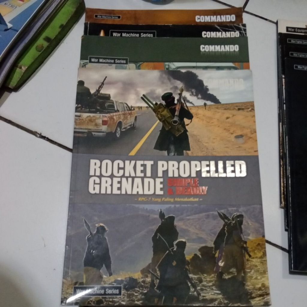 MAJALAH COMMANDO. edisi khusus WAR MACHINE SERIES. BEKAS