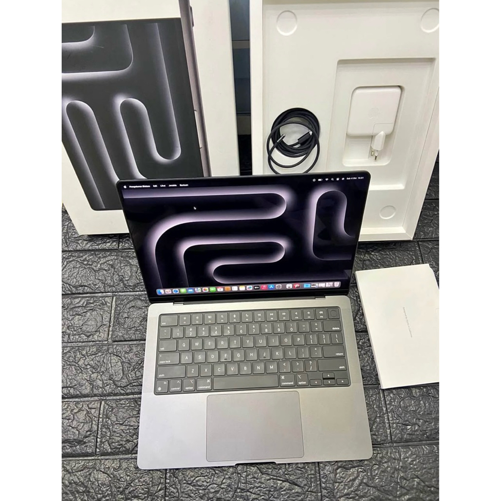 MacBook M3 PRO  (14 inchi Apple M3 PRO 2023) Ex Garansi Resmi iBox  Second Original Fullset