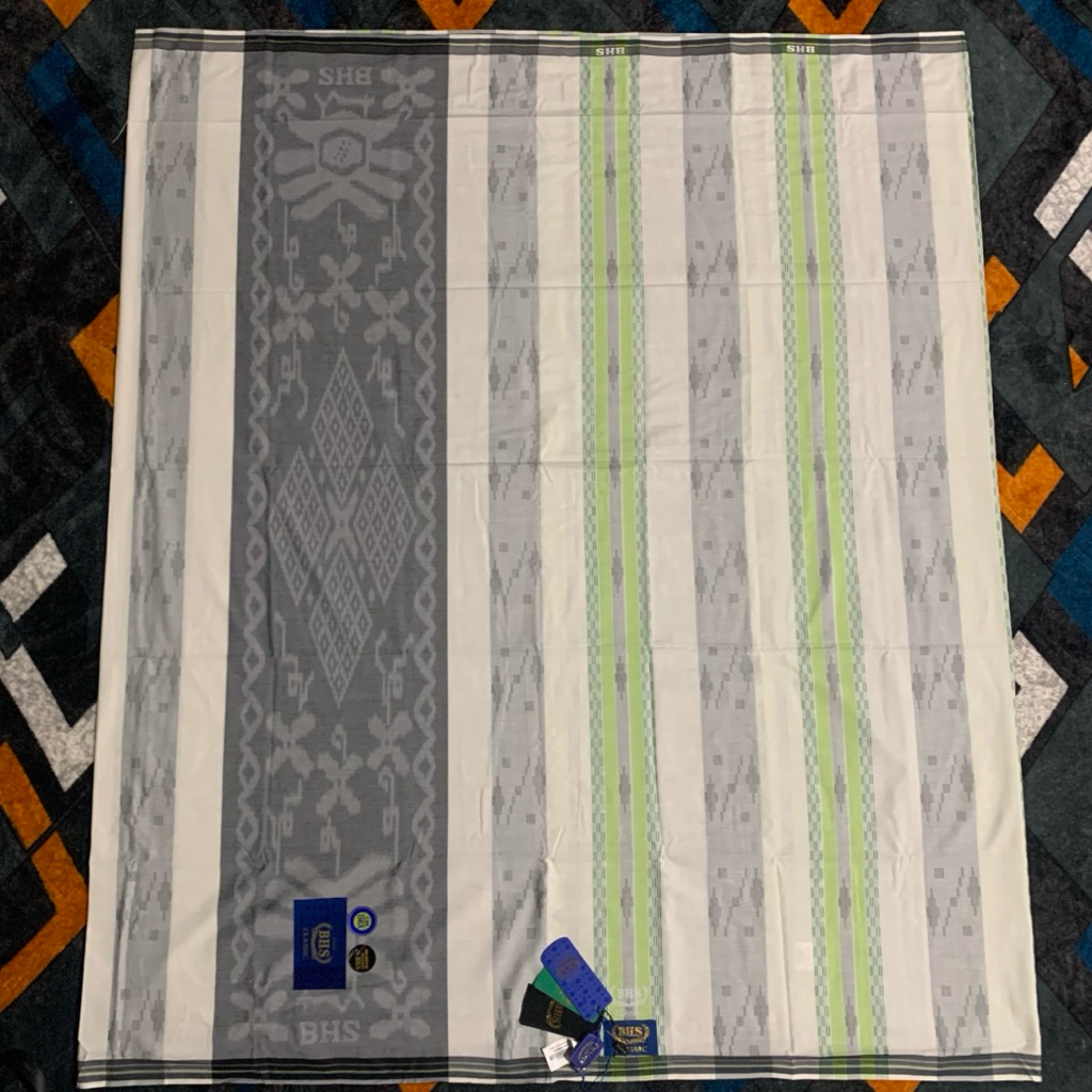 SARUNG BHS CLASSIC GOLD C44 DKA PUTIH HIJAU