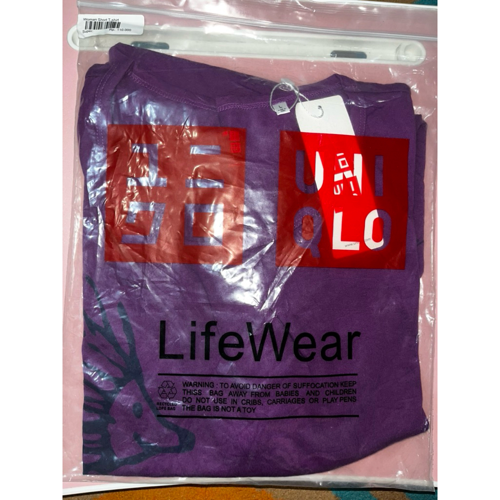 Kaos Branded Full tag PL - Uniqlo