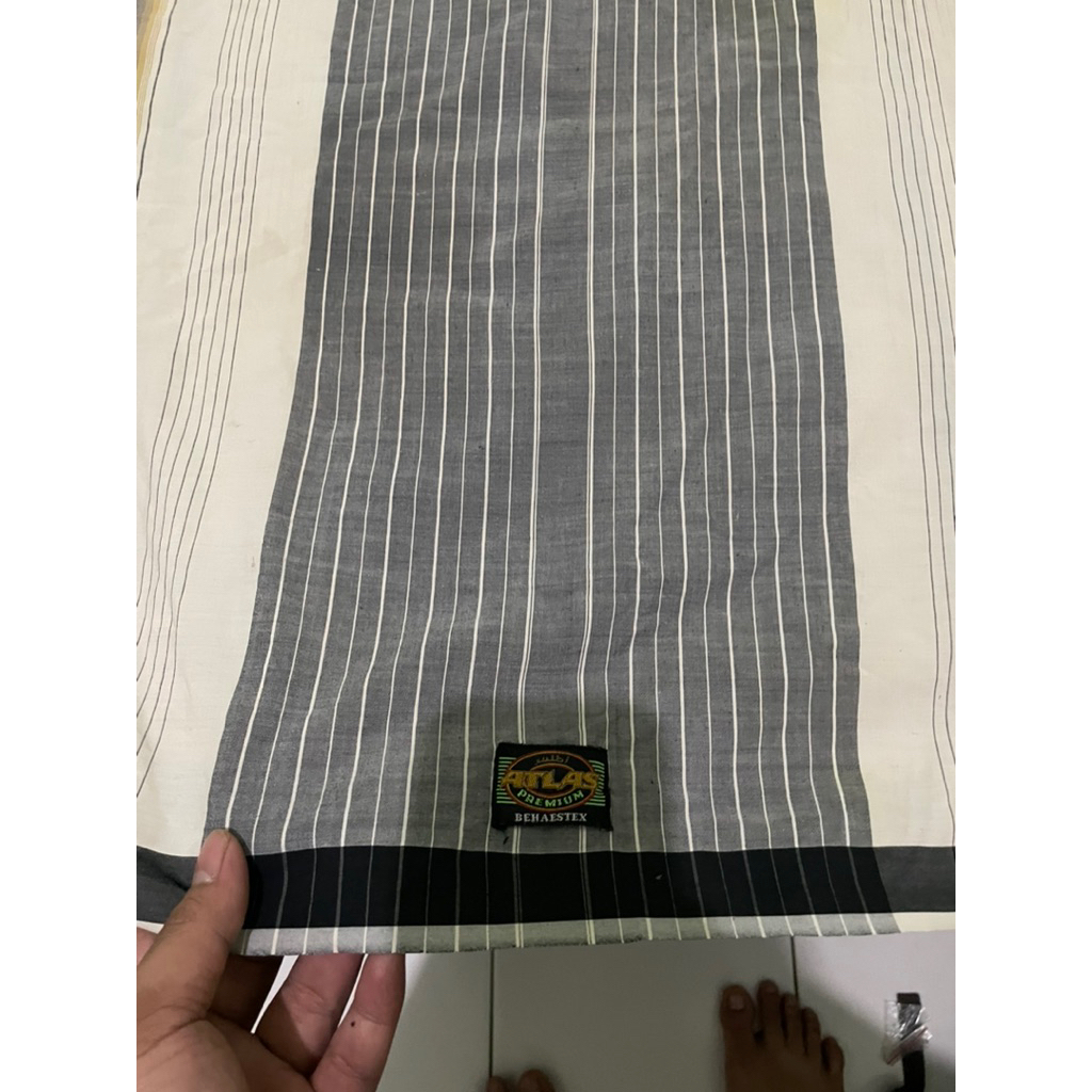 sarung atlas salur jadul