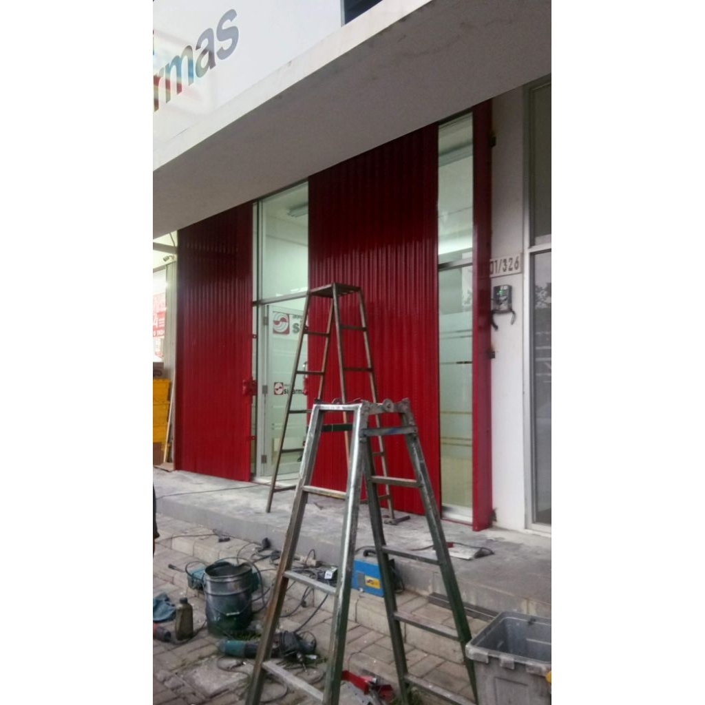 Rolling door, folding gate, rolling door service