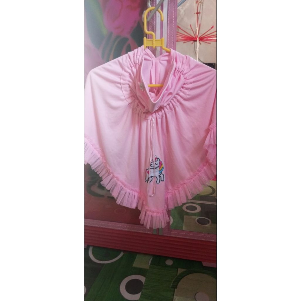 preloved...kerudung anak+ setelan rok..