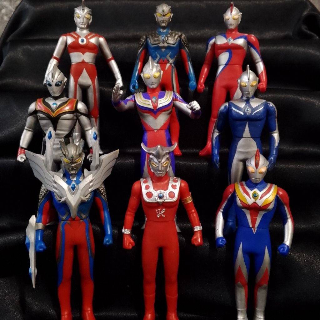 UHS Ultraman Tiga Evil Tiga Cosmos Leo  Zero Renewal Series Original BANDAI 17cm Japan version