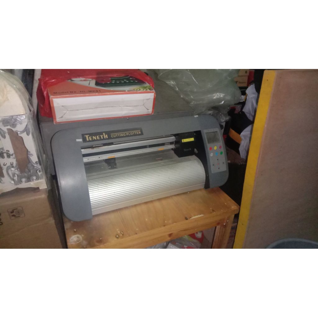 Mesin cutting sticker Teneth Cutting Plotter