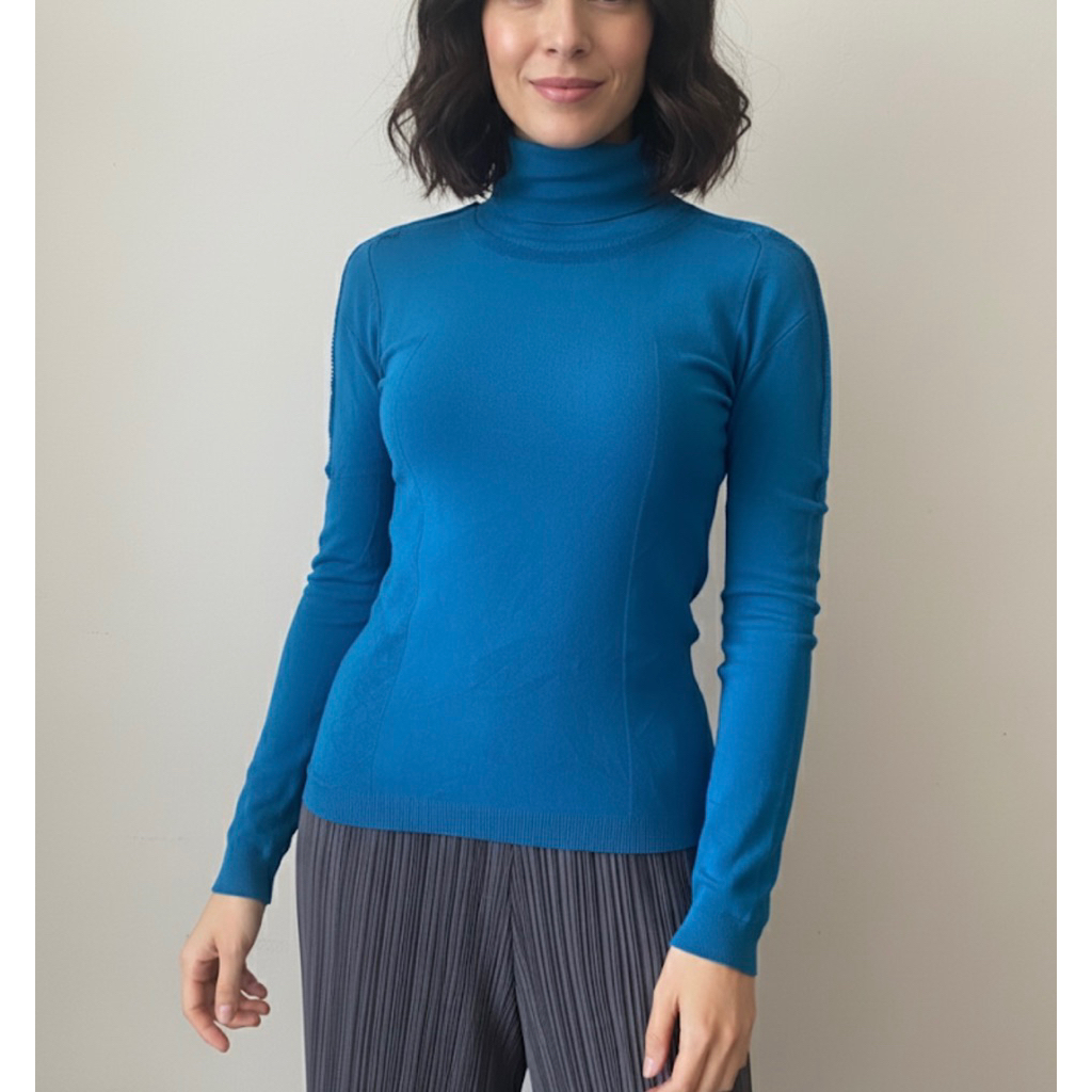 Issey Miyake Me APOC inside