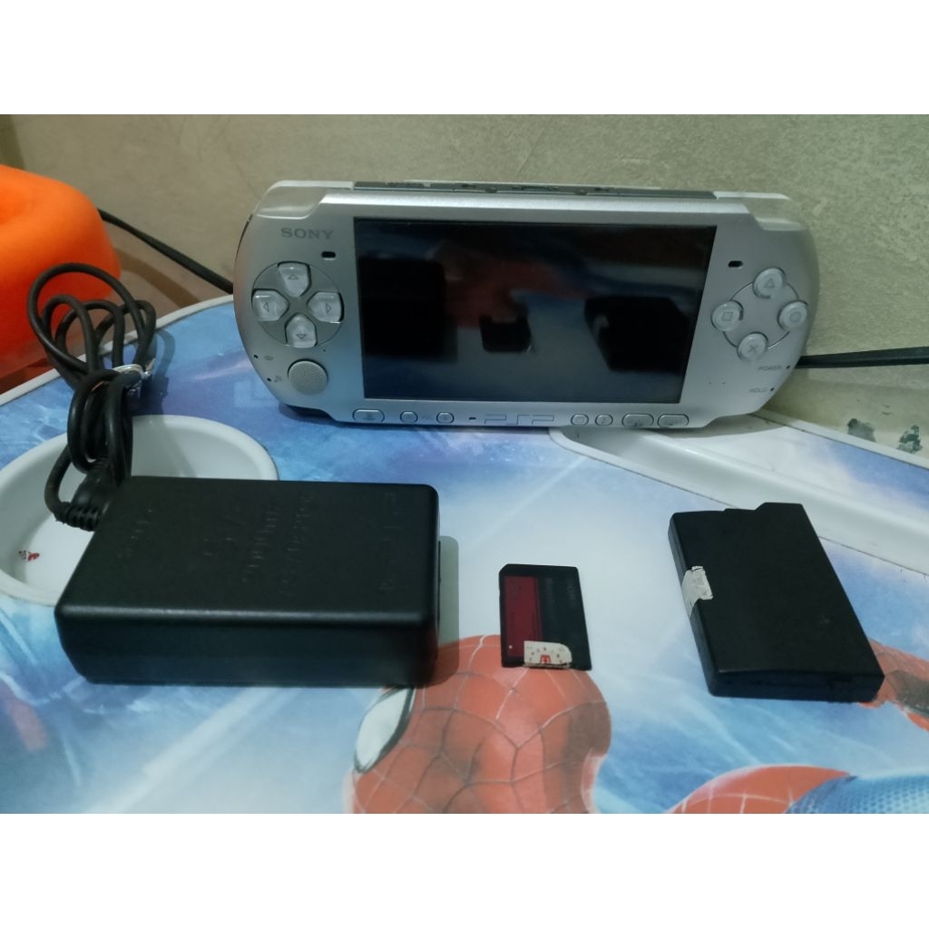 psp silver seri 3006 second nyala normal