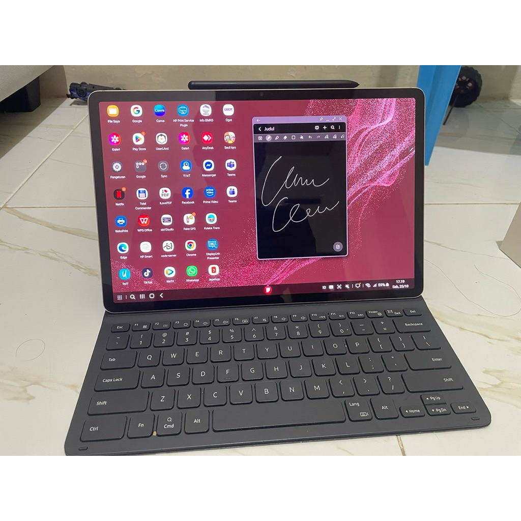 Samsung Galaxy Tab S8+ 5G Second + Keyboard