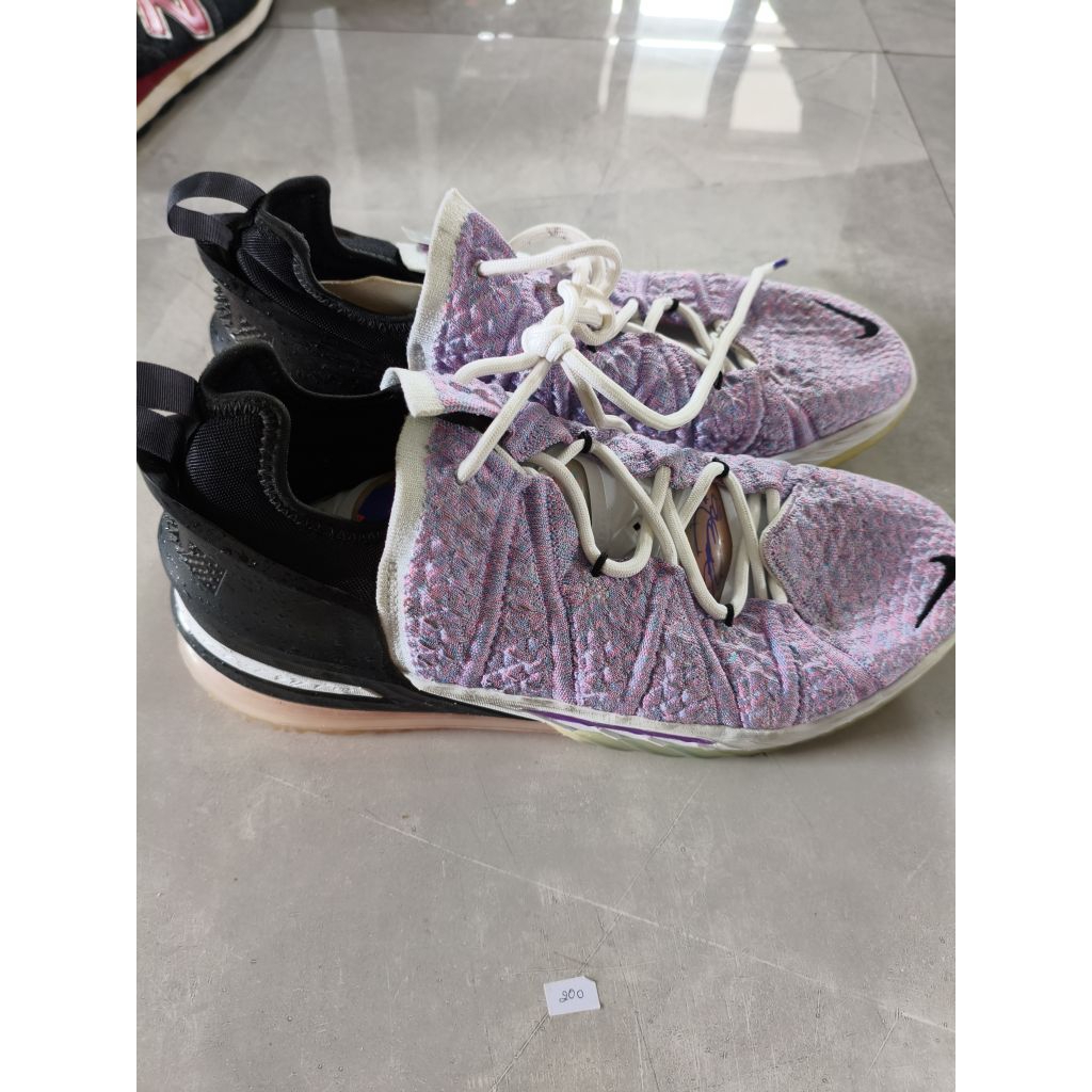 sepatu basket nike lebron 19