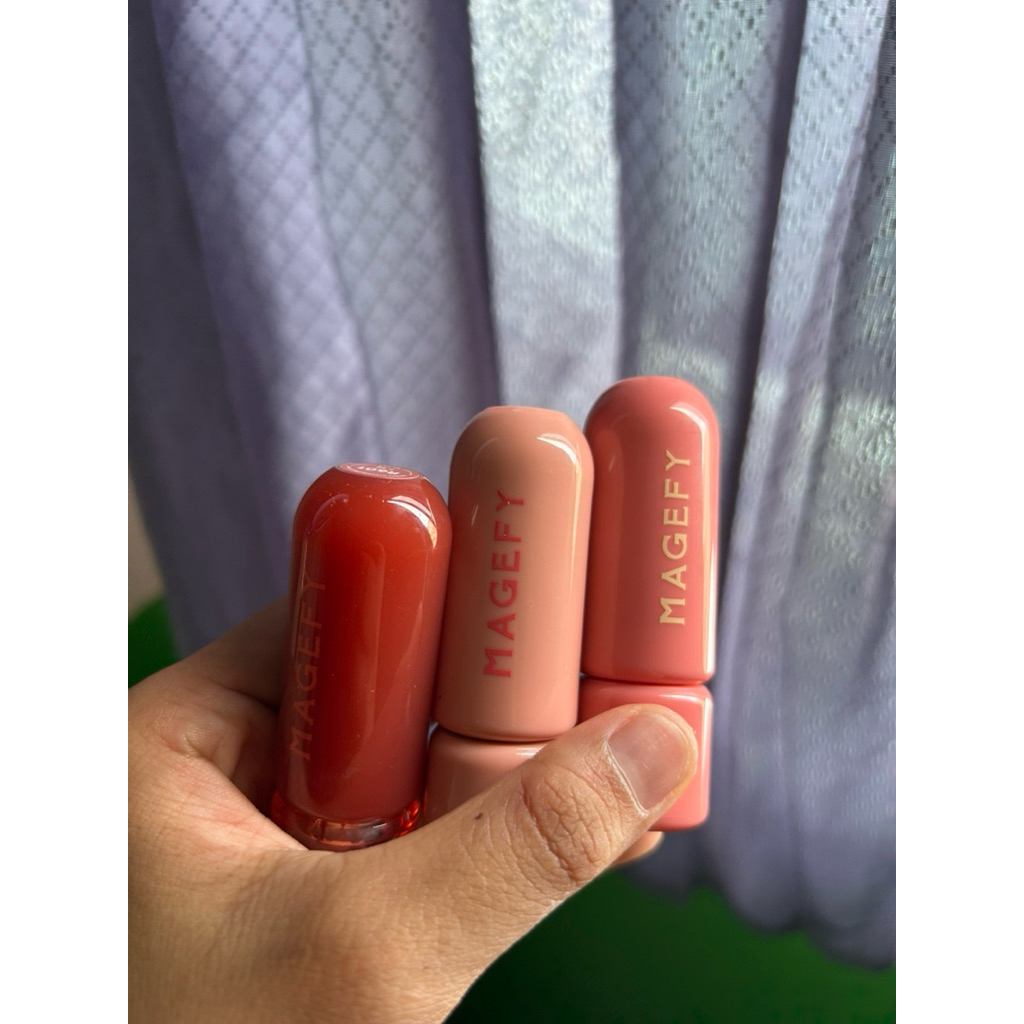 (PRELOVED) MAGEFY Hydro dewy tint - lip gloss glossy