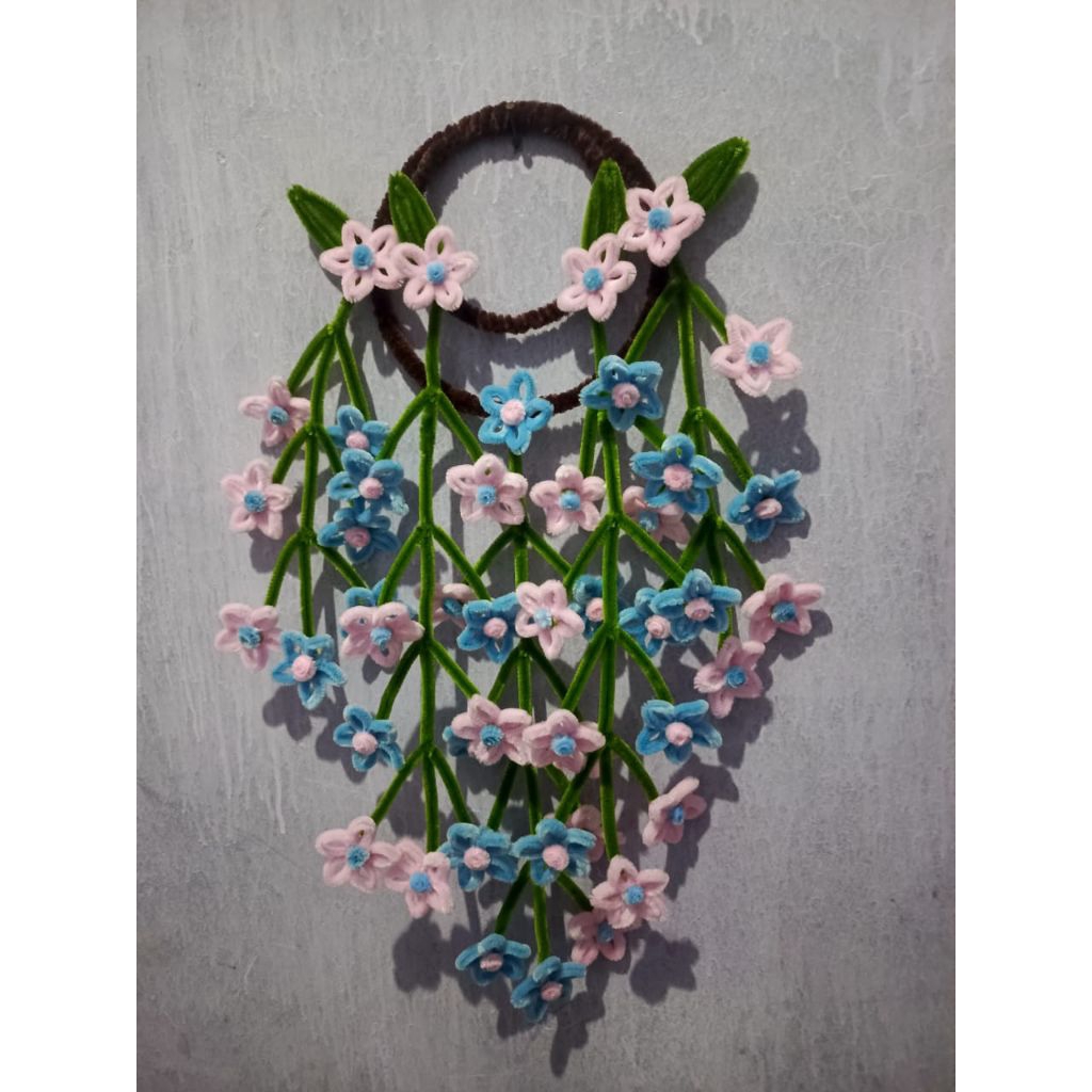 hiasan dinding bunga gantung kawat bulu