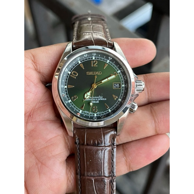 Seiko alpinist SARB017 with miltat strap