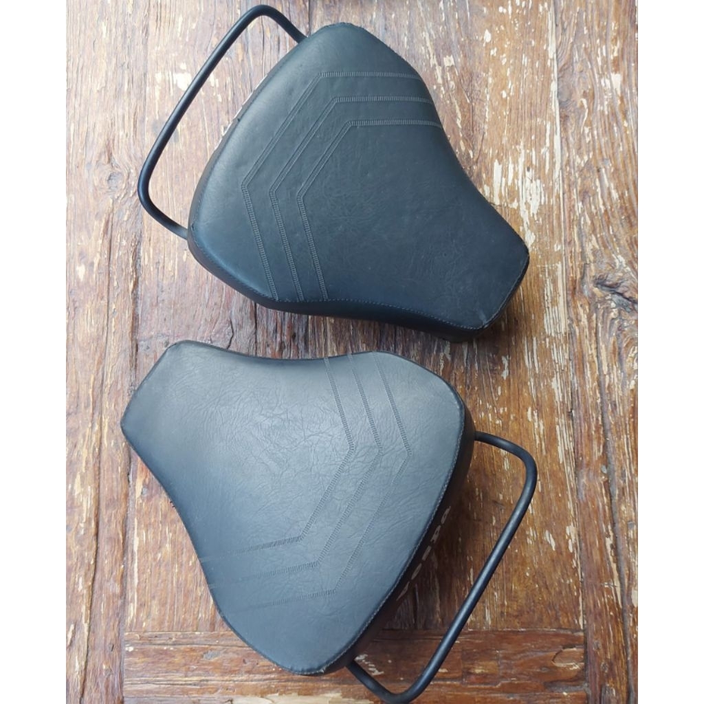 jok depan vespa exclusive 2 atau strada aom spartan atau px exclusive 1 original nos