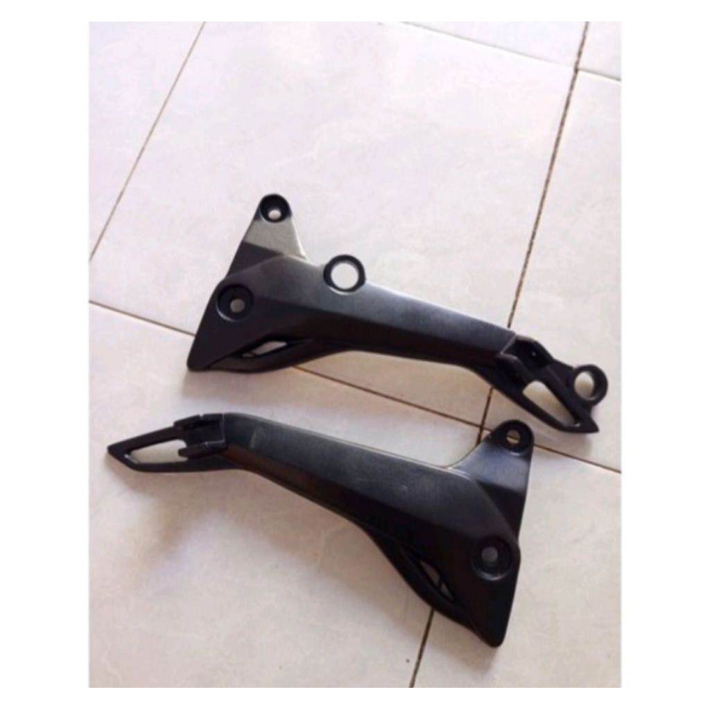 POWER FOOTSTEP BELAKANG SHOGUN 125 RR, SHOGUN 125 SP HITAM SET KANAN KIRI