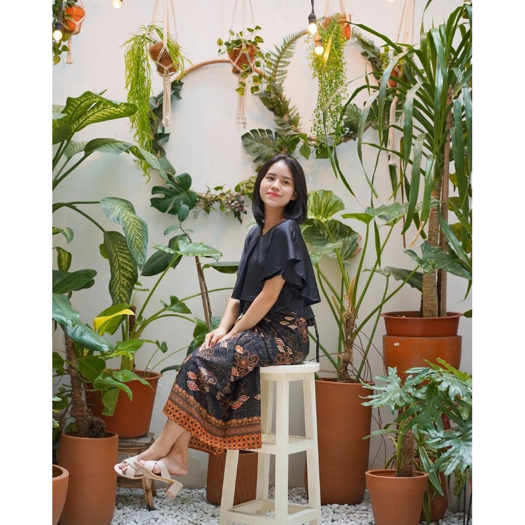 ROK LILIT WANITA MEGA MENDUNG MURAH