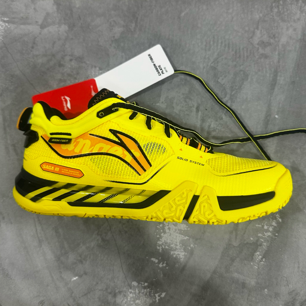 Sepatu Lining Saga III Pro AYAV001 Yellow
