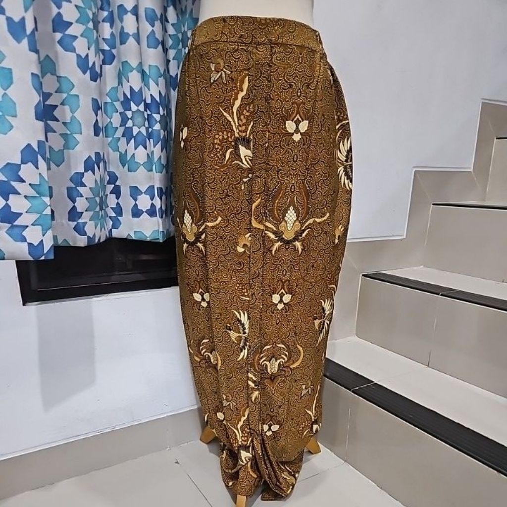 Preloved Rok Batik Wiru Coklat Like New