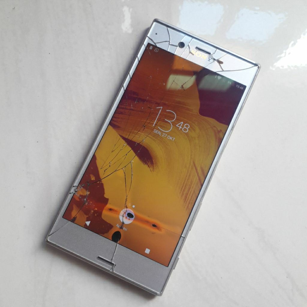 Sony XZs Docomo Minus Normal Bisa Nego