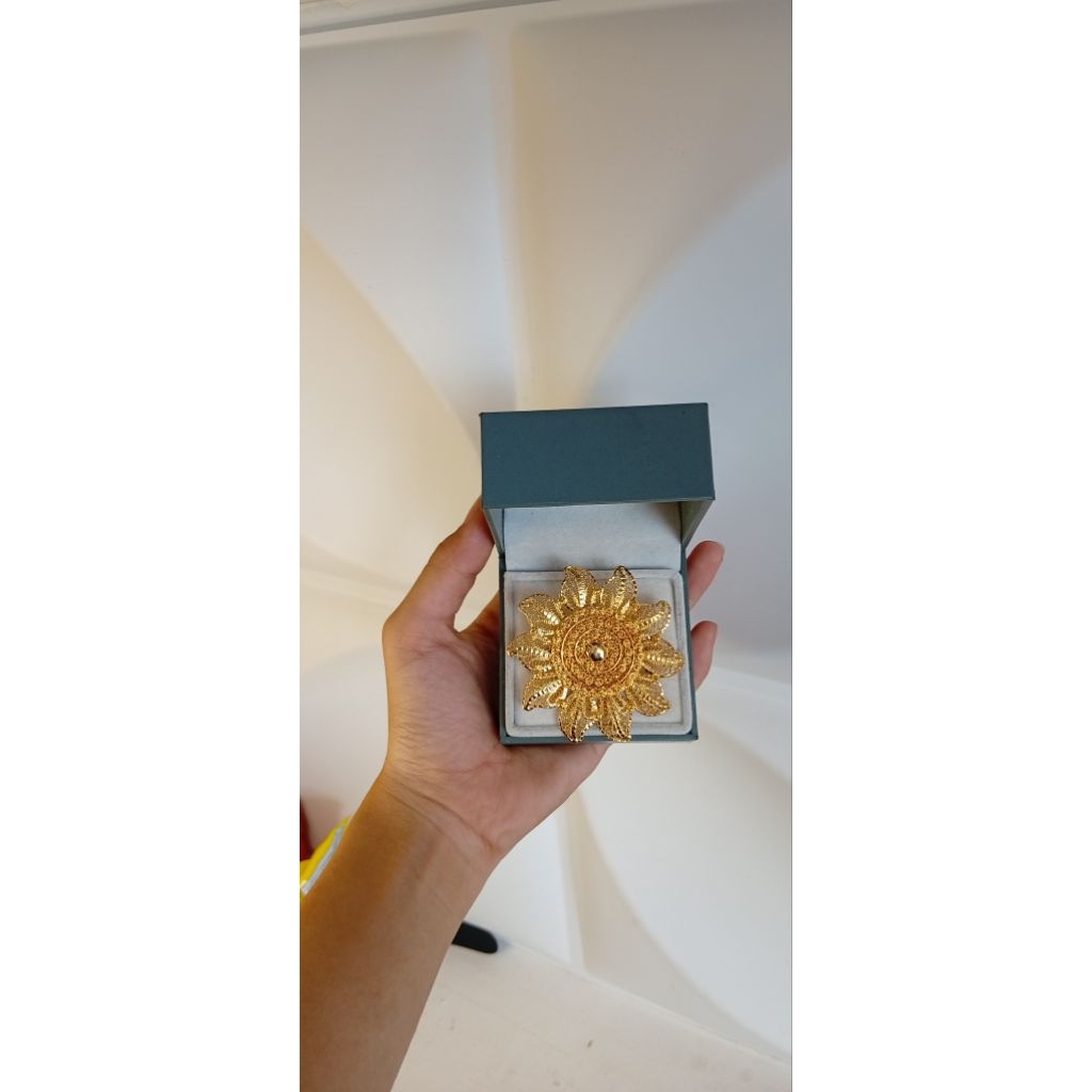 cincin matahari lapis emas