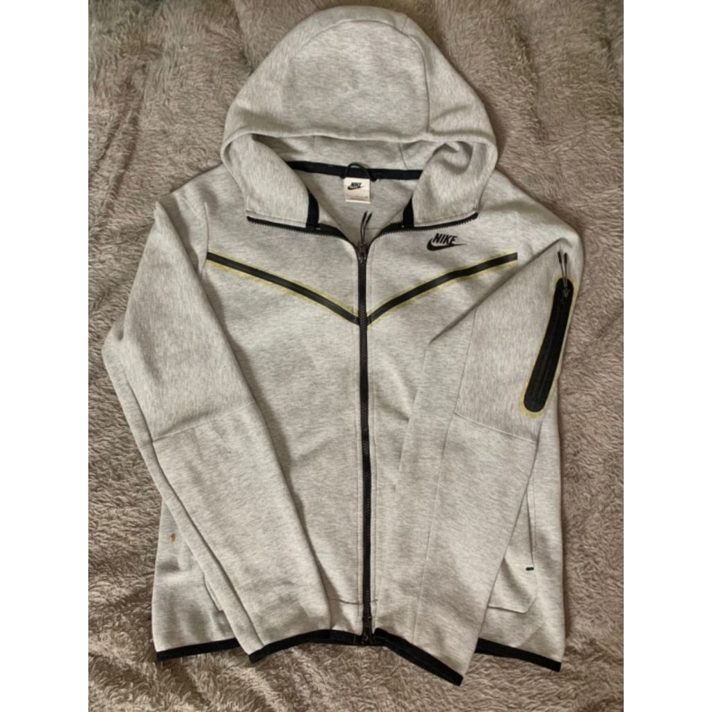 nike tech original full tag