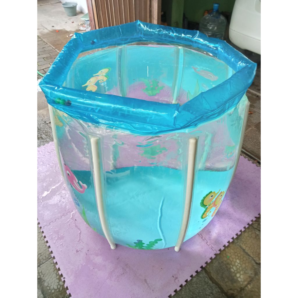 Cozy Transparant Pool bt anak usia  0-36 bulan. Diameter kurang lebih 68 cm, Tinggi 75 cm