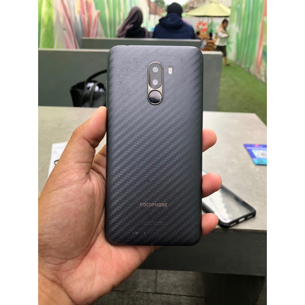 Pocophone F1 6/128GB