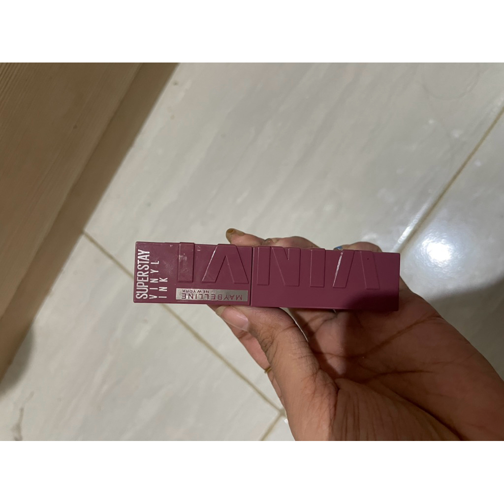 maybeline vinyl ink witty