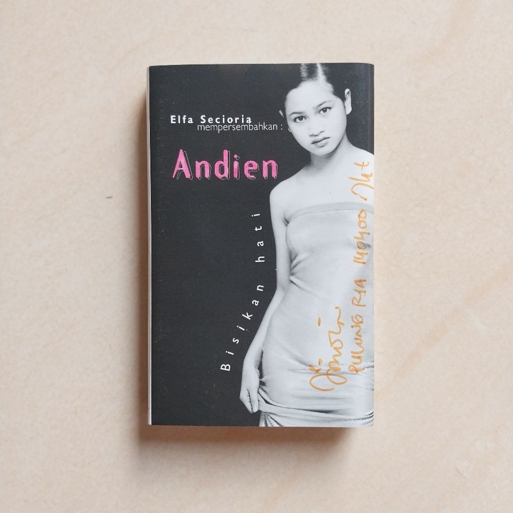 KASET ANDIEN ALBUM BISIKAN HATI