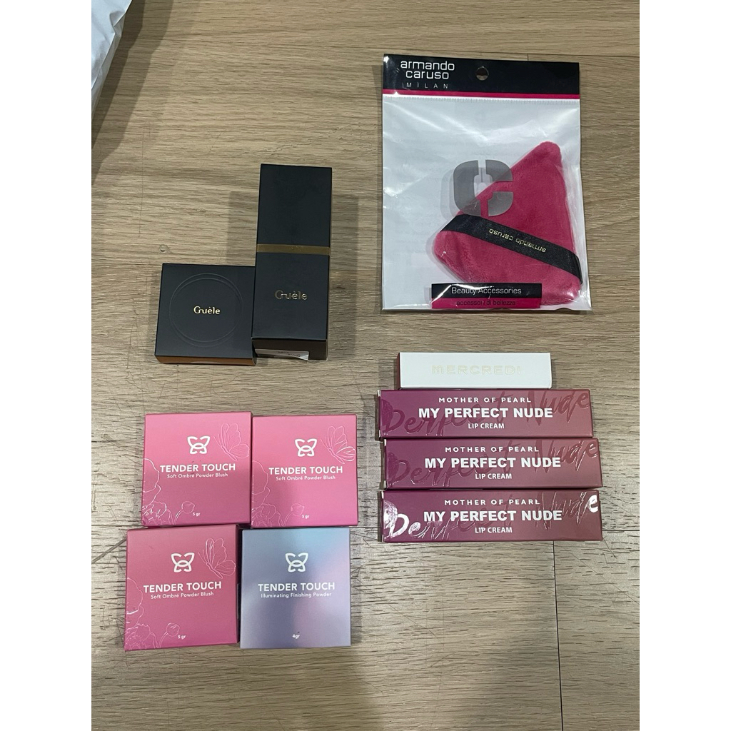 Mother Of Pearl MOP Tender Touch Soft Ombre Powder Blush Mariposa Illuminating Finishing Powder My p