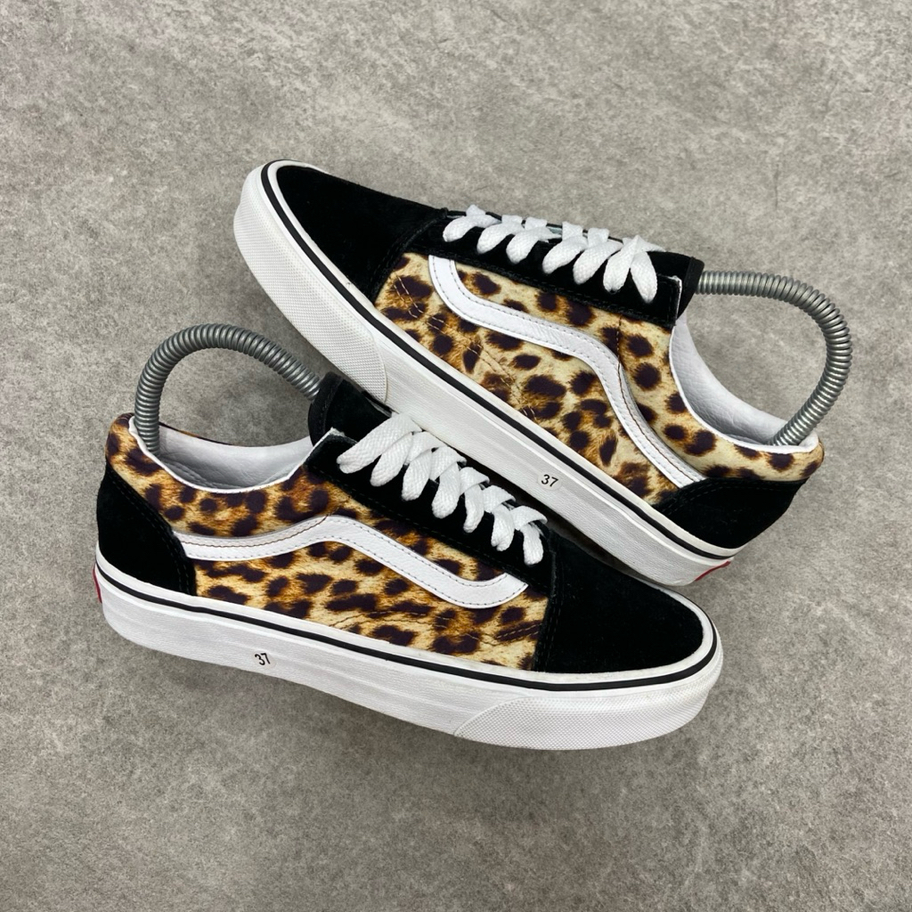 [Size 37] Vans Old Skool Leopard Black True White (VN0A4U3B316) Second Original Kondisi Mulus Nominu