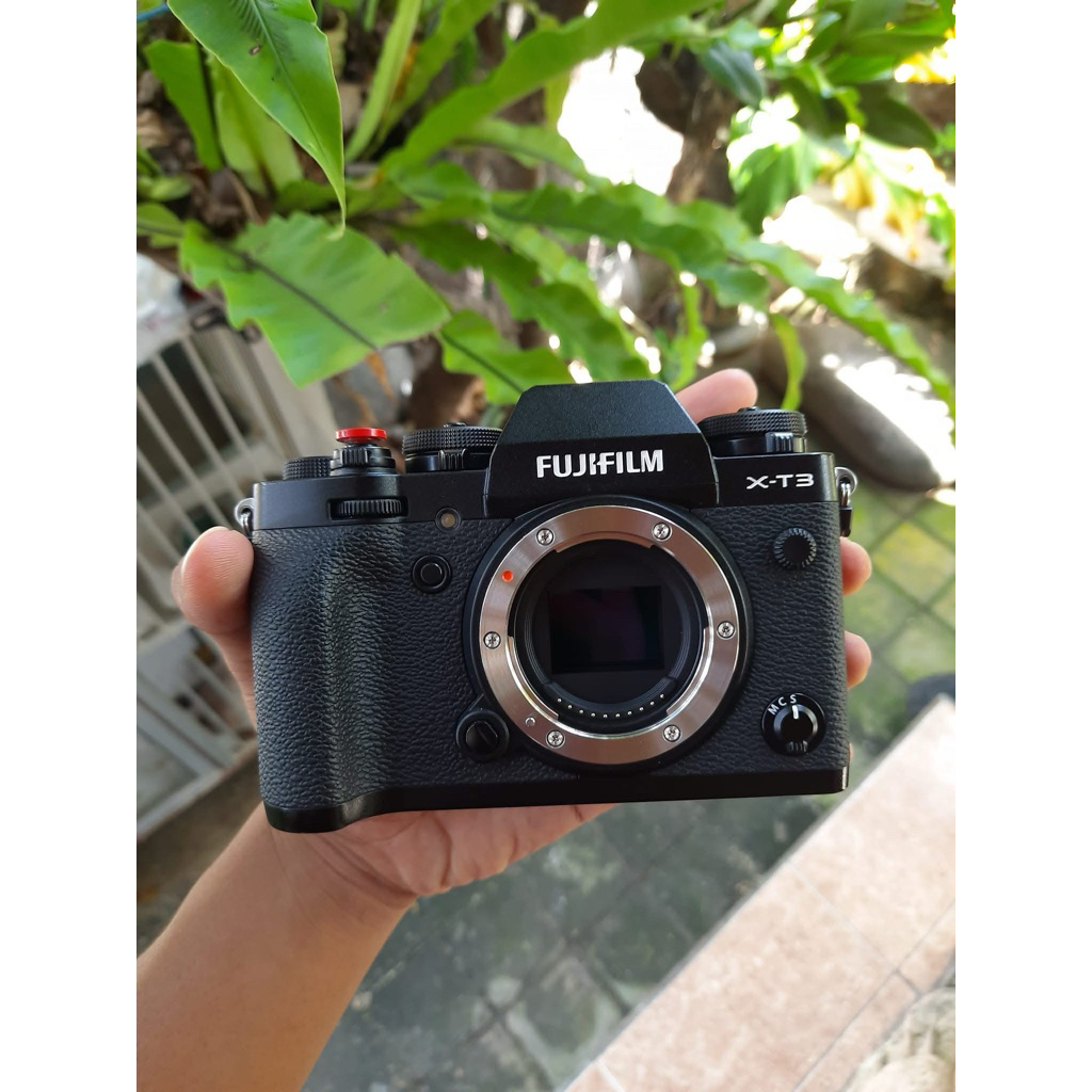 FUJIFILM XT3 FUJIFILM XT-3 KAMERA MIRROLESS FUJIFILM XT3 FUJIFILM X-T3 ORIGINAL MULUS DAN BERGARANSI