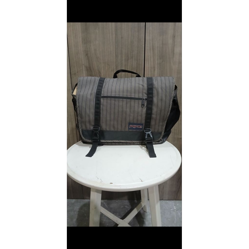 Tas selempang second. Tas mesenger second. Tas kerja second. Tas gym second.