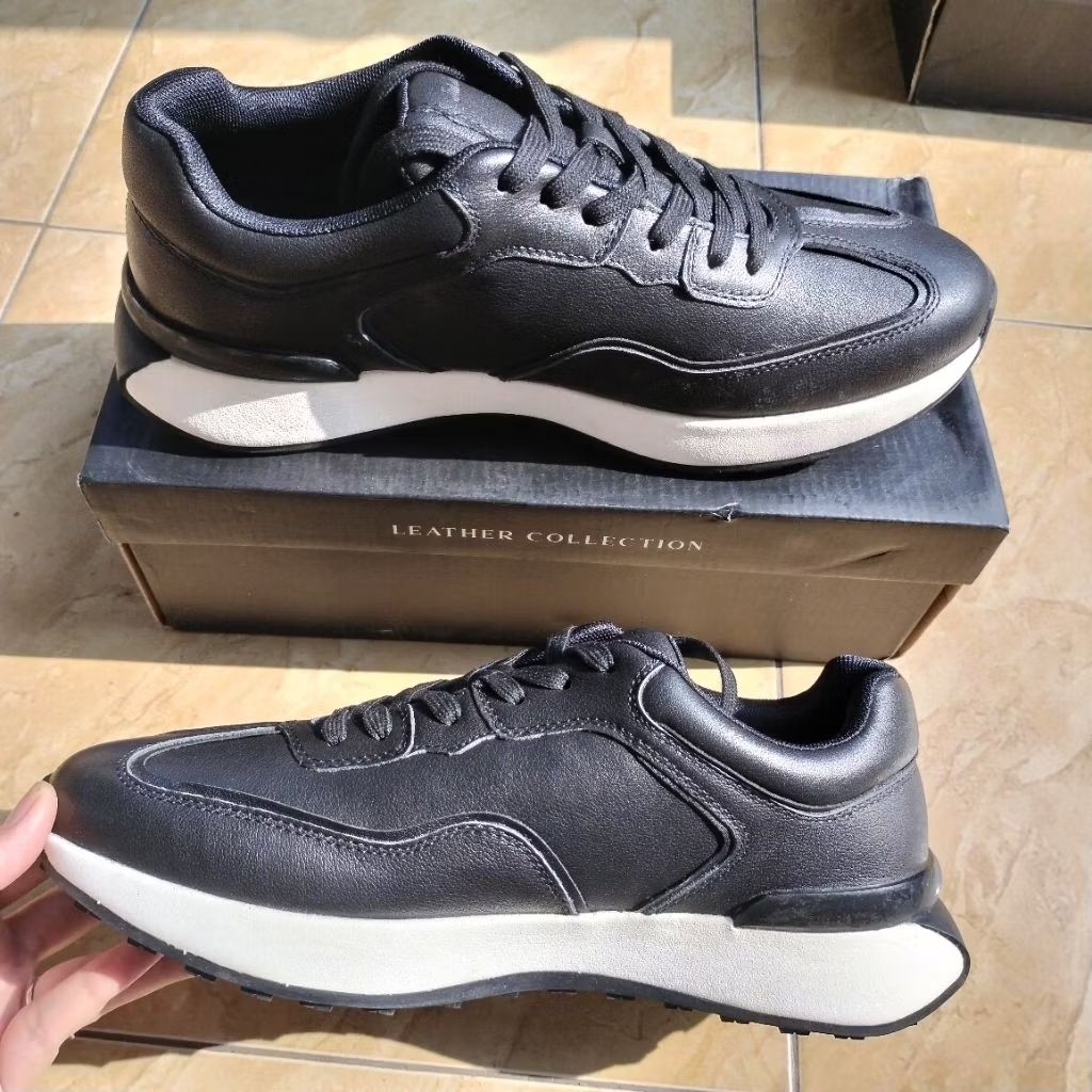 JIM JOKER ORIGINAL Sepatu Pria Hitam Ukuran 43