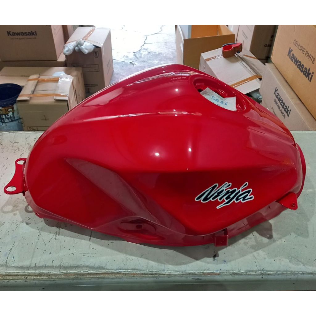 TENGKI TANGKI NINJA 250 FI OLD MERAH TAHUN 2013/2017 ORIGINAL