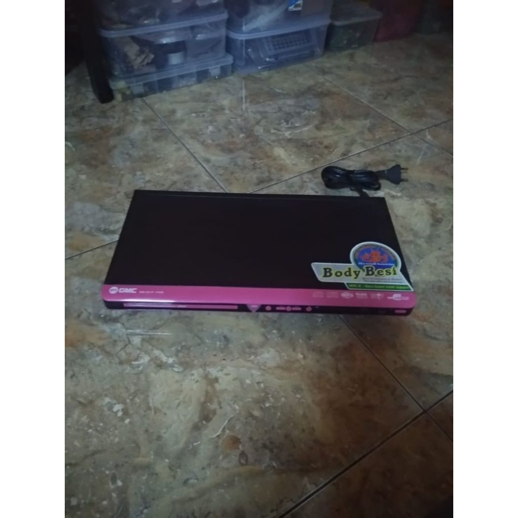 DVD VCD CD PLAYER merk GMC USB NORMAL MIC NORMAL TIDAK ADA REMOT