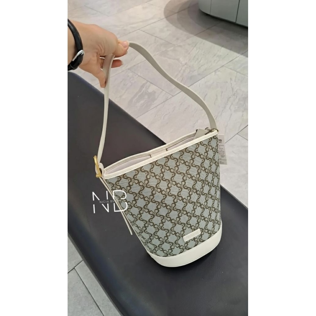 Tas staccato sale 50%