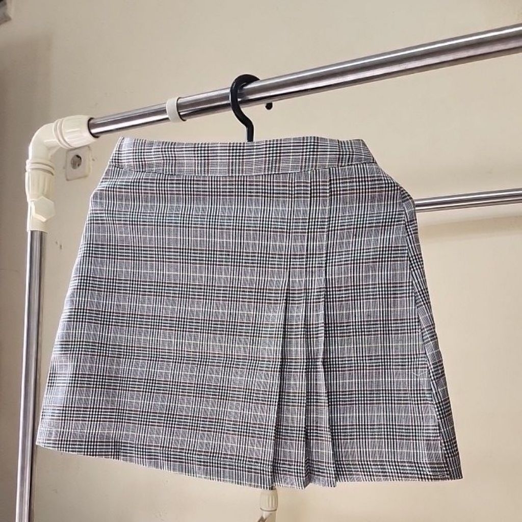 rok mini tennis casual outfit