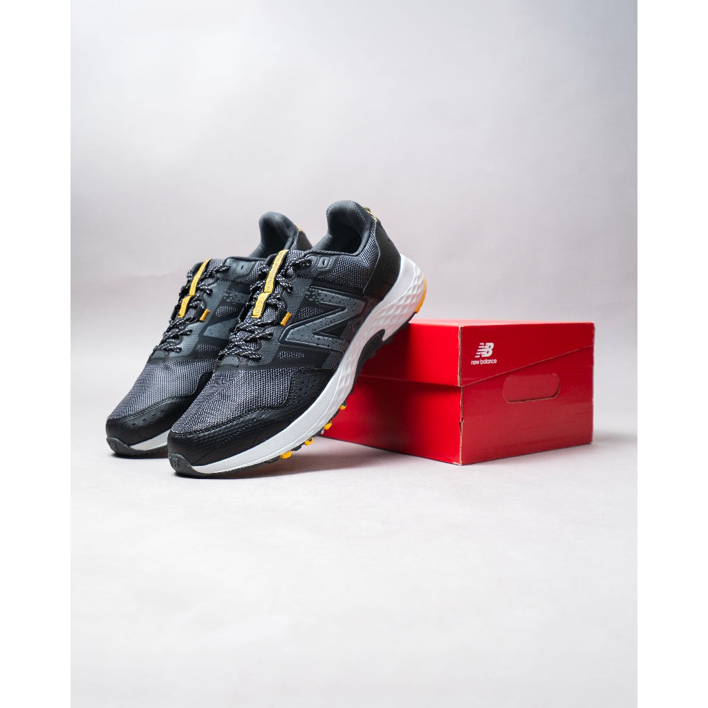 Sepatu Trailrun / New Balance T410 - Castlerock Yellow