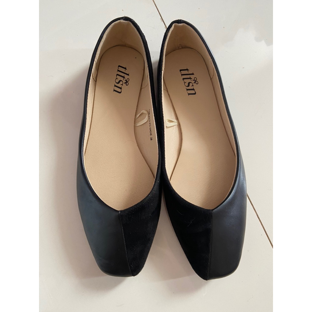 TLTSN & Rubi sandal flat shoes the little things she needs