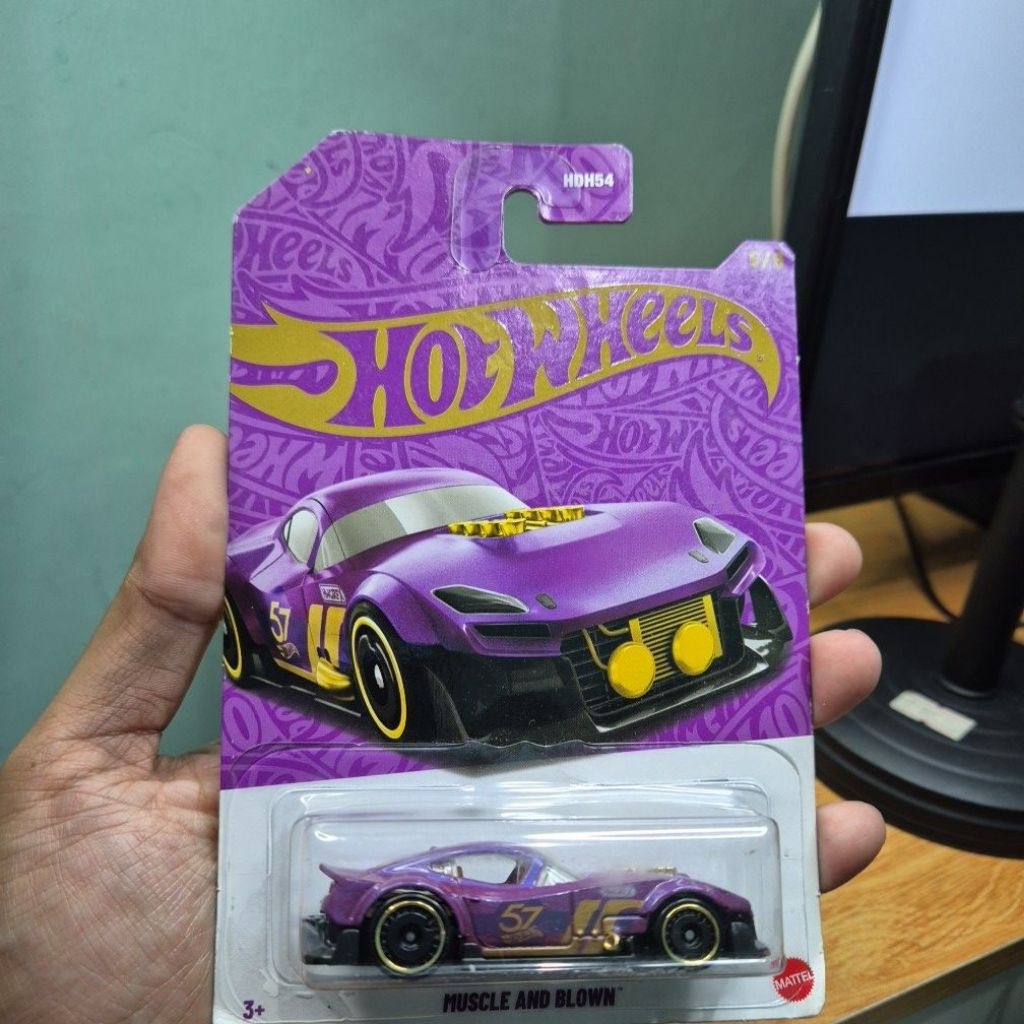HOT WHEELS 57 ANNIVERSARI MUSCLE AND BLOWN UNGU