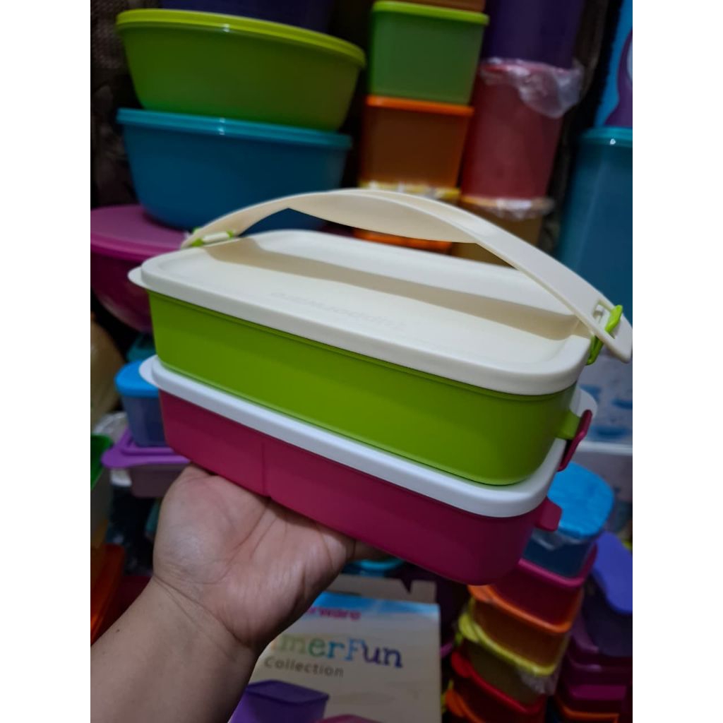 Small Click To go Tupperware Warna randome